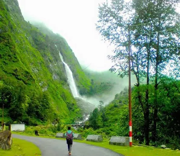 Birthi Waterfall - Places to Visit in Kausani - Gola Holidays - Slide 4